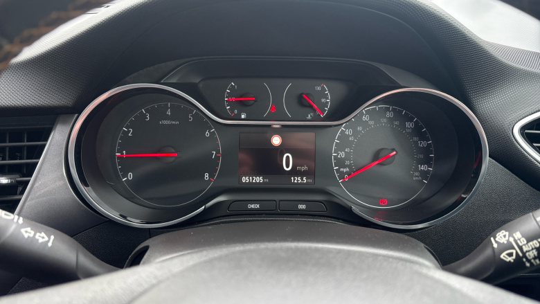 Vauxhall Crossland X 1.2T ecoTec [110] Elite 5dr [6 Speed] [S/S] Petrol Hatchback